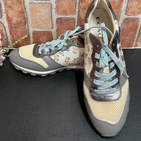 Coach MIT Mini Vintage Sneakers - Picture 3 of 10